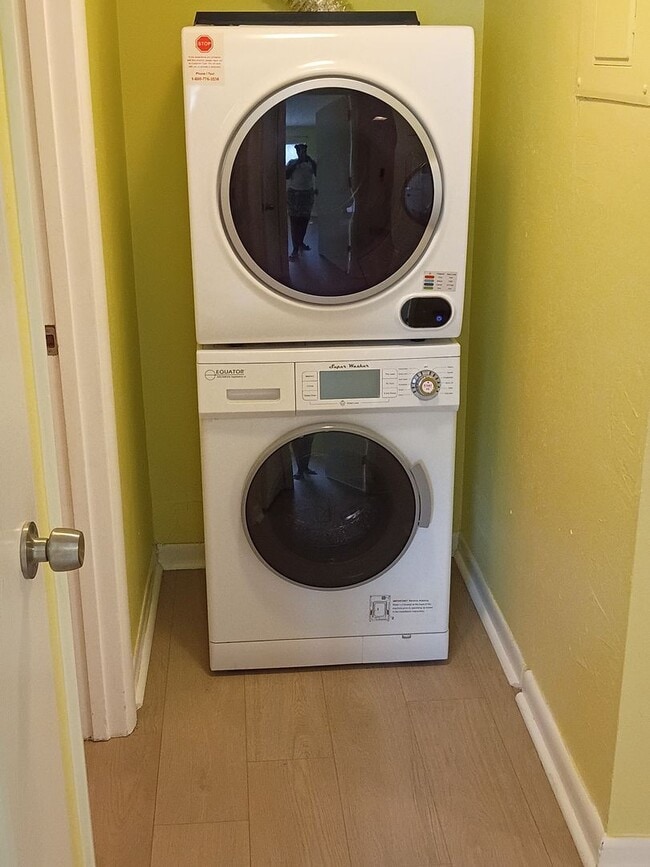 Building Photo - WESTWIND COMMUNITY