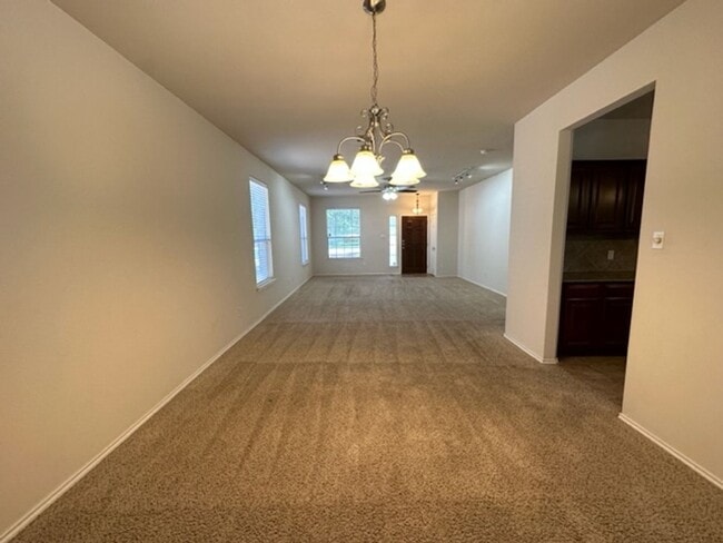Building Photo - Wonderful home is South Austin. Great loca...