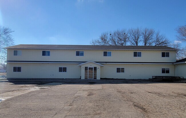Primary Photo - 720 Brooklawn Dr