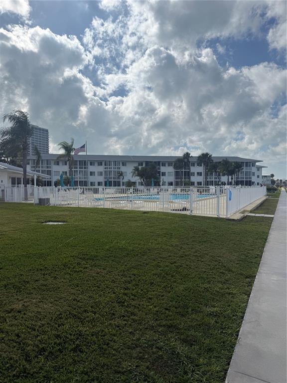 Building Photo - 775 John Ringling Blvd