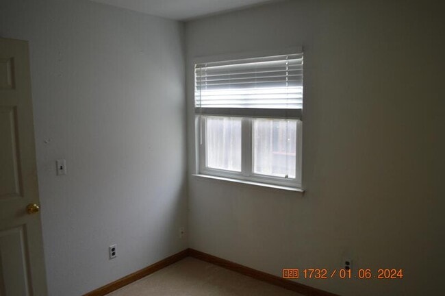 Building Photo - 1561 Spring Ct