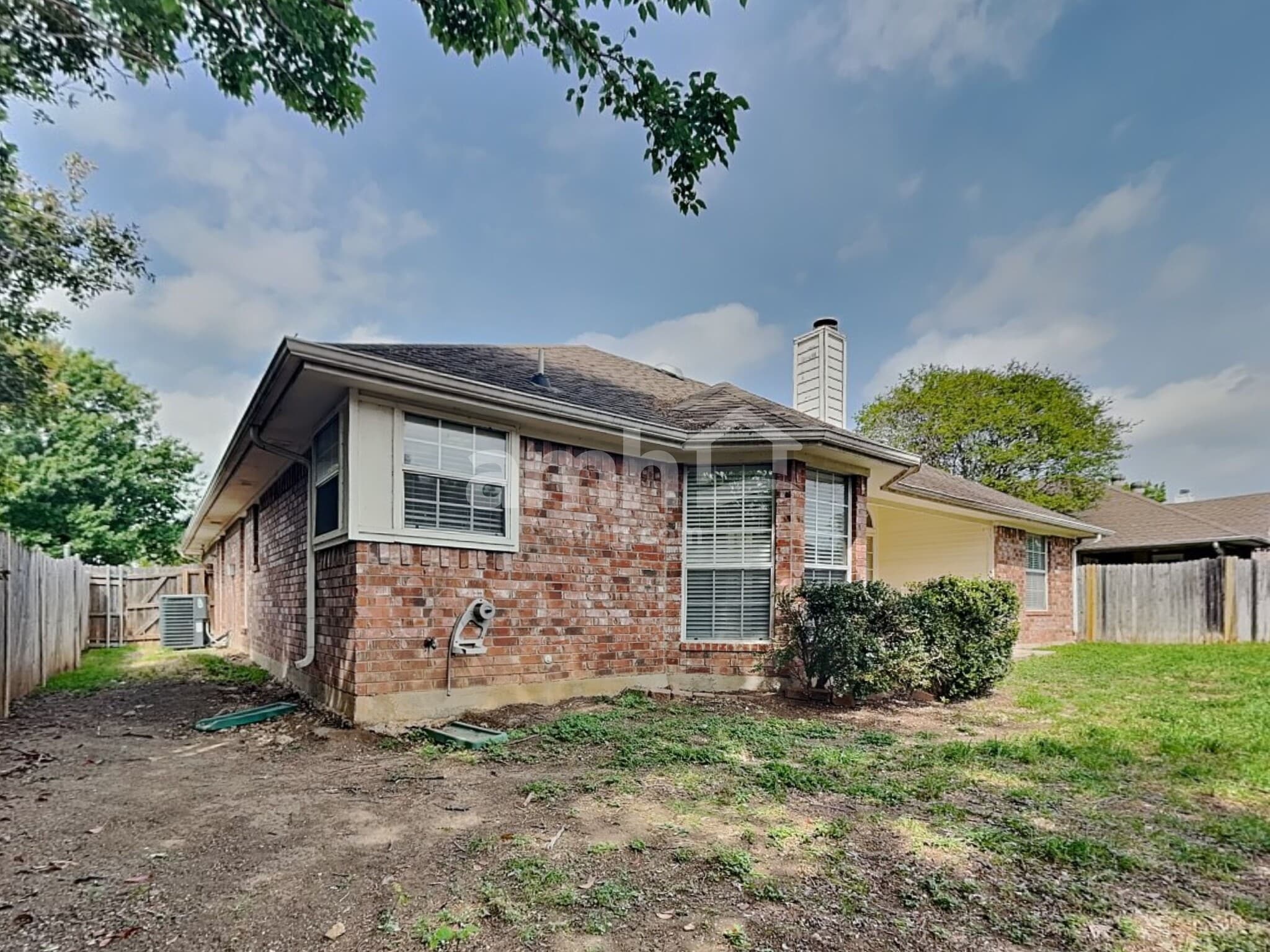 Building Photo - 7312 Glen Dr