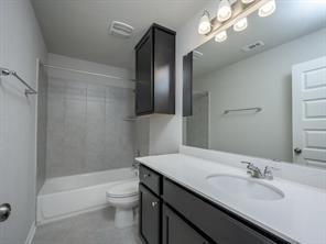 Building Photo - 1801 Artesian Spgs Xing