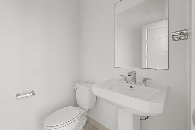 Building Photo - 29231 Red Rocks Pk Dr