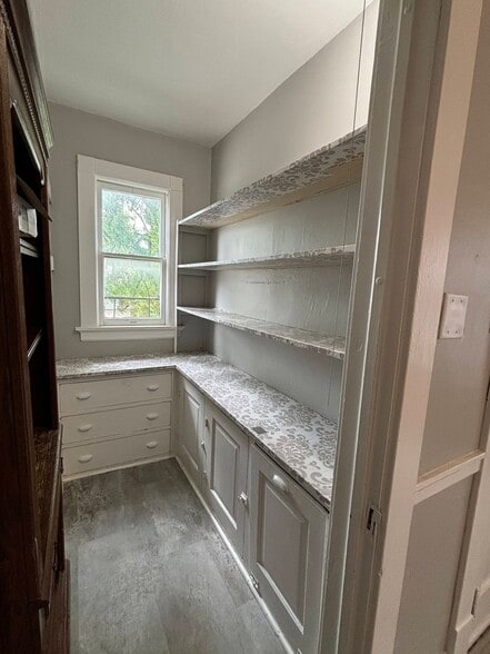 Pantry - 2926 N Cramer St