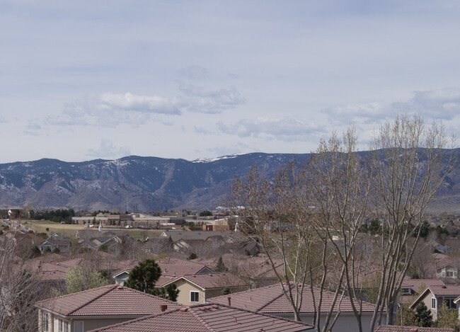 Building Photo - Evolve Real Estate: Beautiful 2 bedroom Pl...