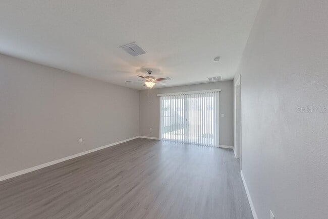 Building Photo - 8684 SW 44th Ct