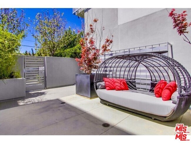 Building Photo - 1700 Sawtelle Blvd