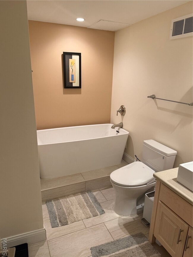 Building Photo - 4501 Lindell Blvd