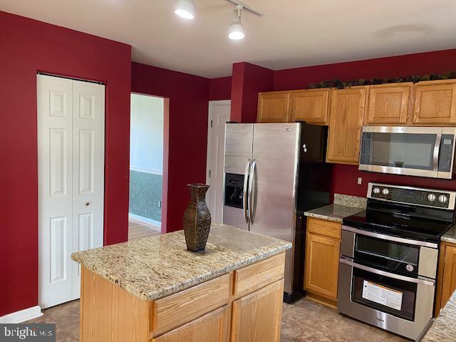 Building Photo - 312 Foxtail Ln