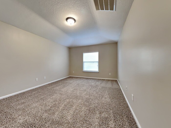 Building Photo - 83289 Purple Martin Dr