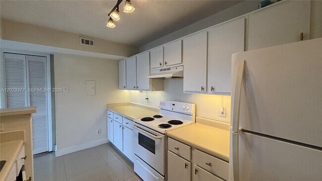 Building Photo - 15077 SW 103rd Terrace