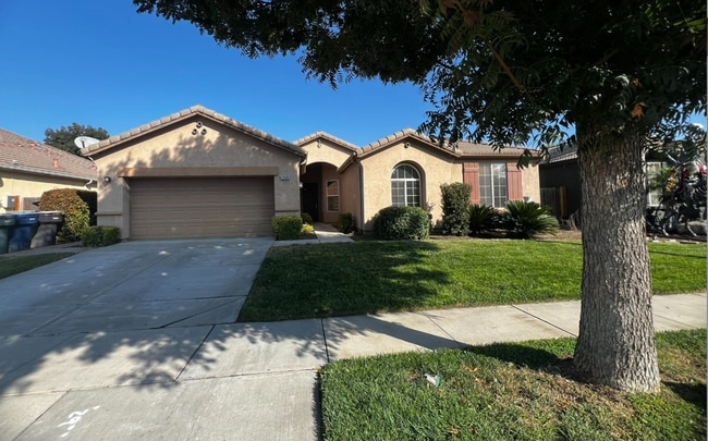 Building Photo - 2688 Hoyt Ave