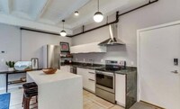 Building Photo - 2526 17th St NW
