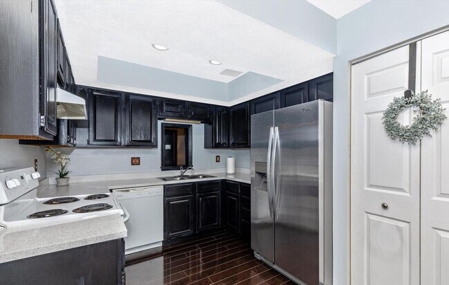 Building Photo - Beautifully maintained townhouse in New Market available before the new school year!