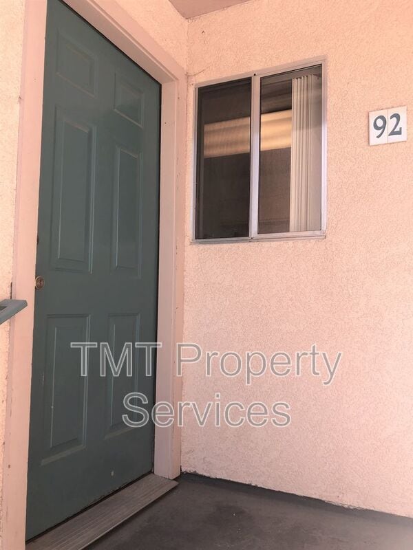 Building Photo - 321 Inger Dr