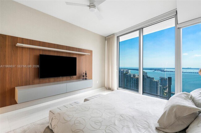 Building Photo - 300 Biscayne Blvd Way