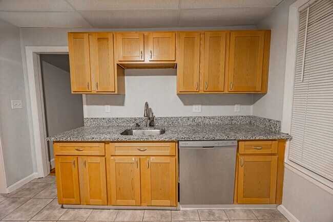 Building Photo - 49 Essex St