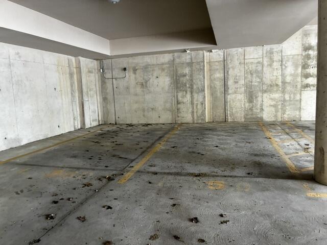 Building Photo - 260 Snyder Ave