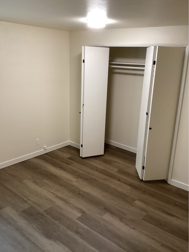 Building Photo - 326 SW 12th St