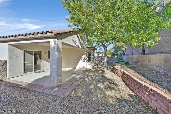 Building Photo - 1660 Rockcrest Hills Ave