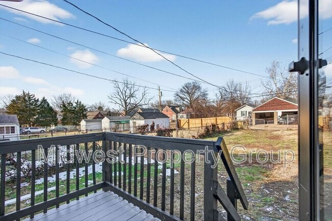 Building Photo - 6619 Etzel Ave