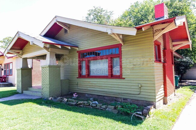 Building Photo - 116 NW 29th St
