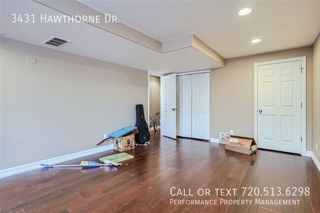 Building Photo - 3431 Hawthorne Dr