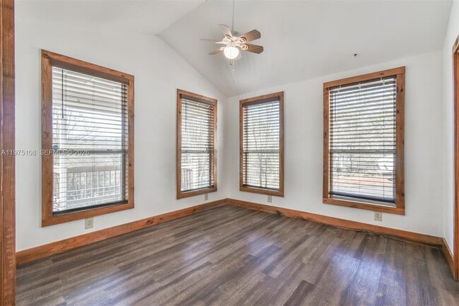 Building Photo - 1216 Bugscuffle Rd