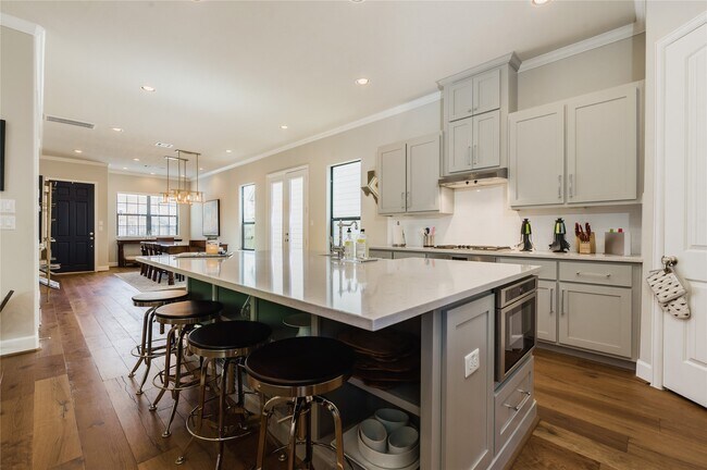 Building Photo - 4014 Woodhead St