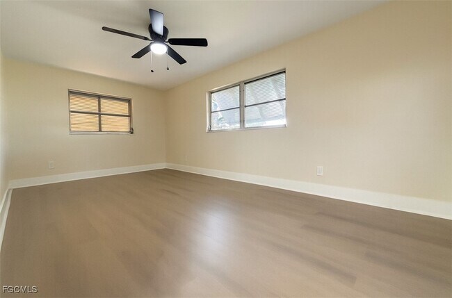 Building Photo - 732 Sesame Ct