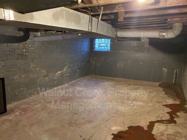 Building Photo - 2105 E 31st St