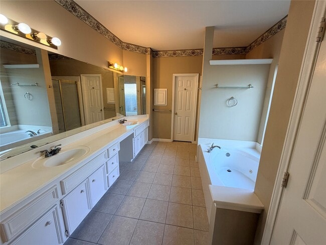 Building Photo - 4518 Knight Lake Ct