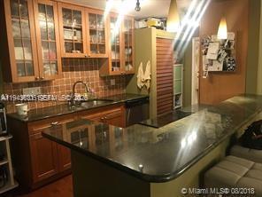 Building Photo - 34 SE 7th Ave