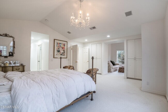 Building Photo - 2443 Swanfield Ct