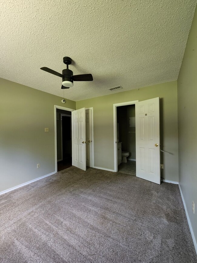 Building Photo - Recently remodeled 3 bedroom, 2 bath brick home