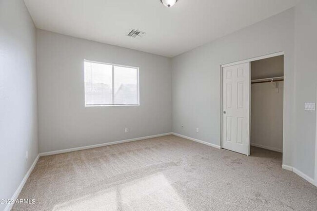 Building Photo - 17663 W Tasha Dr