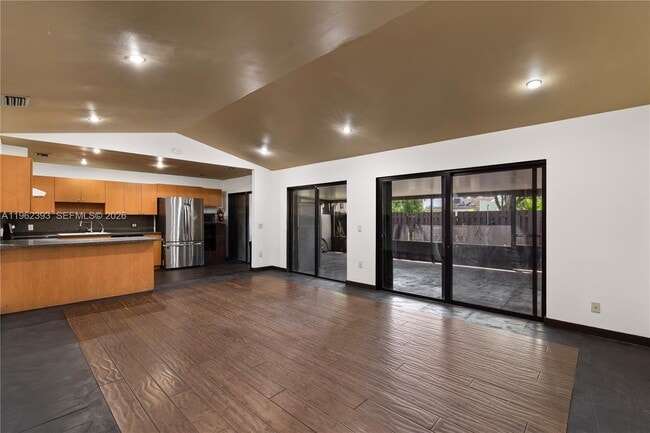 Building Photo - 9850 NW 15th Ct