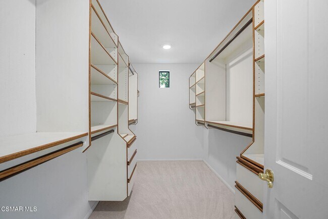 Building Photo - 1142 Earlham Ct