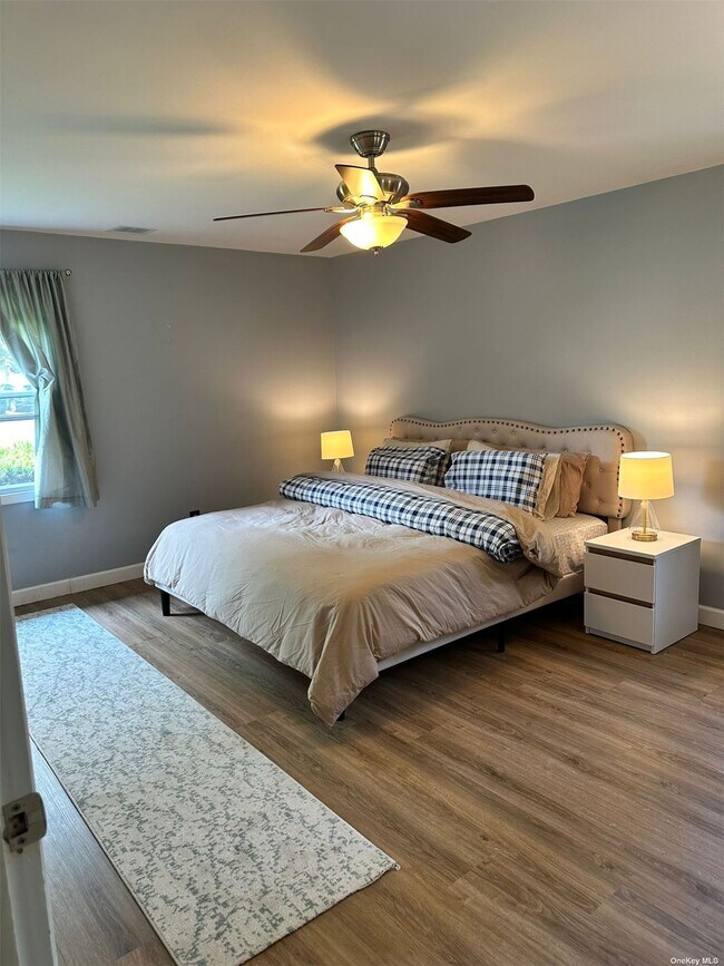 Building Photo - 115 Wedgewood Dr