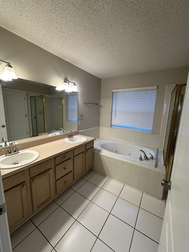 Building Photo - 5035 Mint Hill Ct