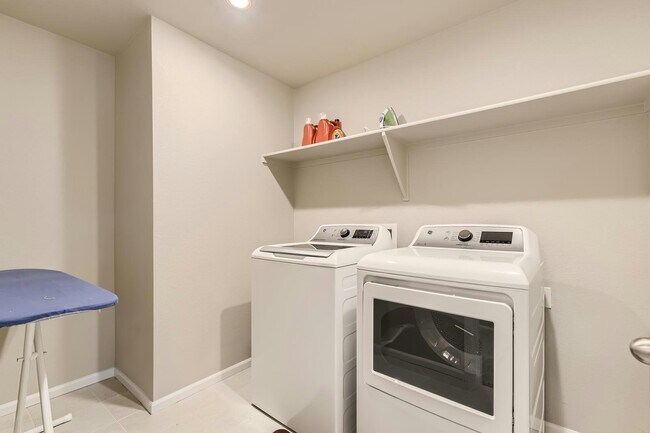 Building Photo - 13528 Tree Sparrow Ln