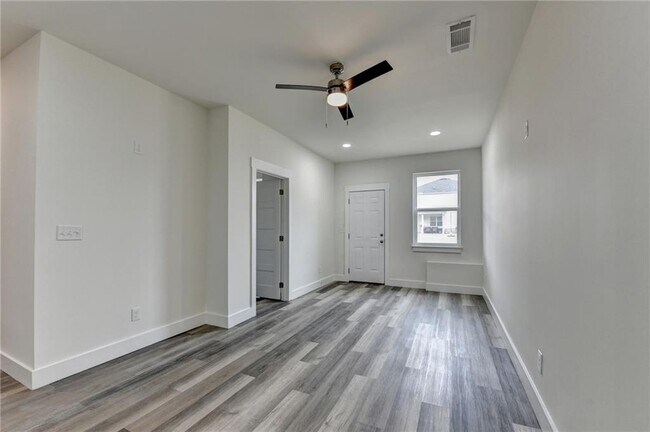 Building Photo - 159 Mead Ct