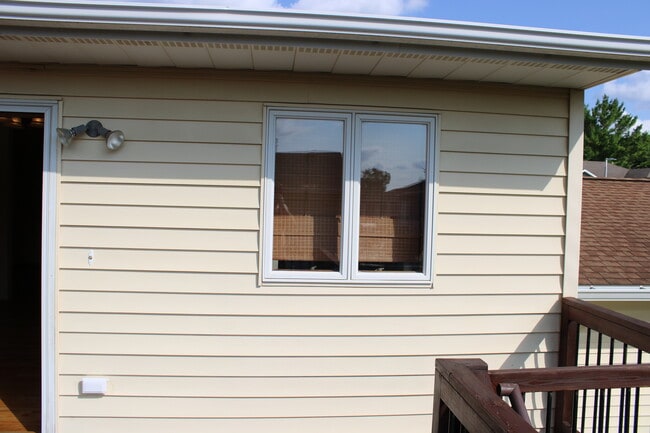 Building Photo - 3991 Whiting Ln