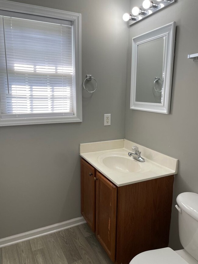 Building Photo - 3 BDRM 2 BA HOME BUILT IN 2004, 1208 SQ FT...
