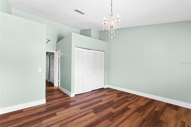 Building Photo - 5704 Bratton Dr