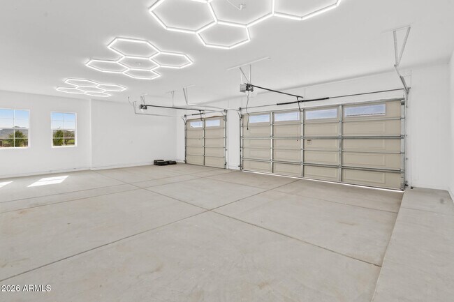 Building Photo - 22926 W La Mirada Dr