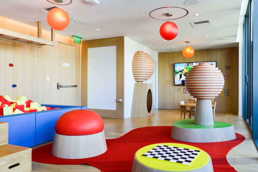 Building Photo - 1000 Brickell Plz