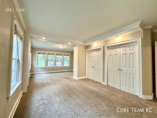 Building Photo - 4819 Jarboe St