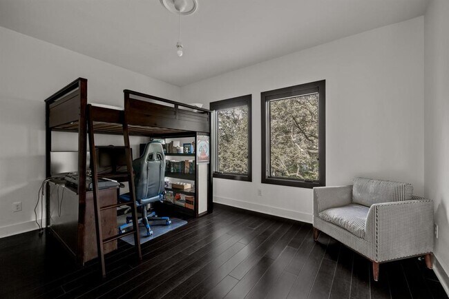 Building Photo - 4720 Rockcliff Rd